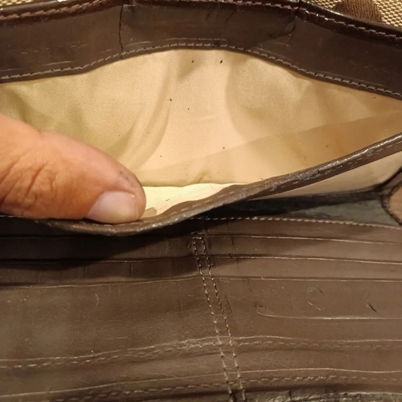 Coach Hand Pouch Used. Condition 9:10 FIX RATE NO BARGAINS!!! - Picture 8 of 8